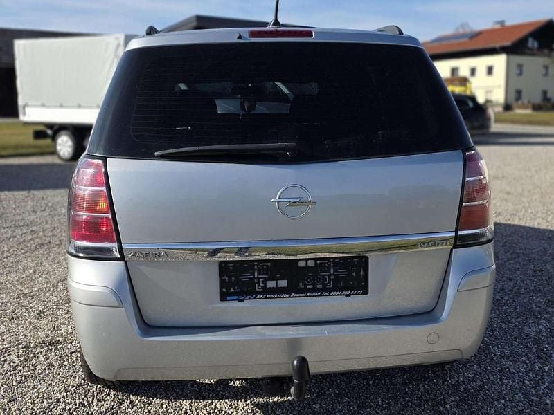 Gebraucht Opel Zafira 120 PS (88 kW) 2006 Silber Van / Kleinbus