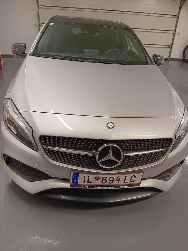 Gebraucht Mercedes A160 AMG line 102 PS (75 kW) 2016 Silber Limousine