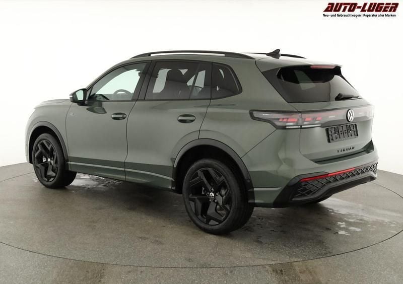 Neu VW Tiguan Style 193 PS (141 kW) 2025 Cipressino grün metallic SUV