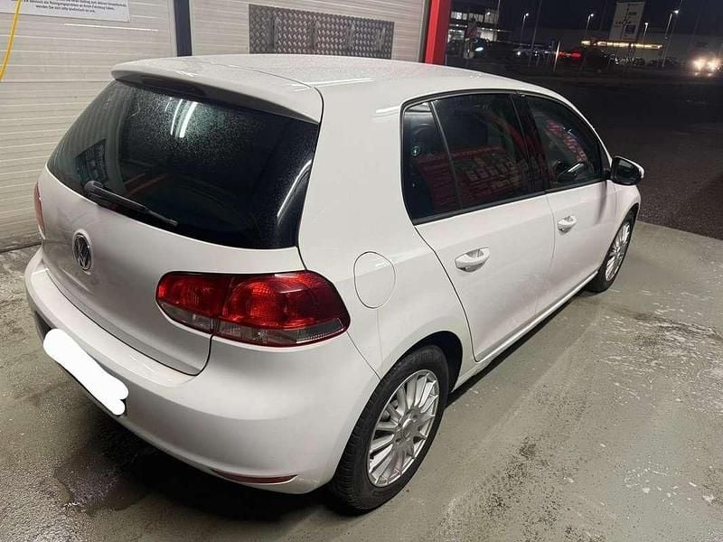 Gebraucht VW Golf 122 PS (89 kW) 2009 Limousine