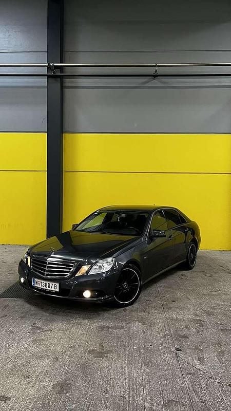 Gebraucht 2009 Mercedes E220 Elegance Limousine | € 9.900 (Fairer Preis) - Bild 1/4