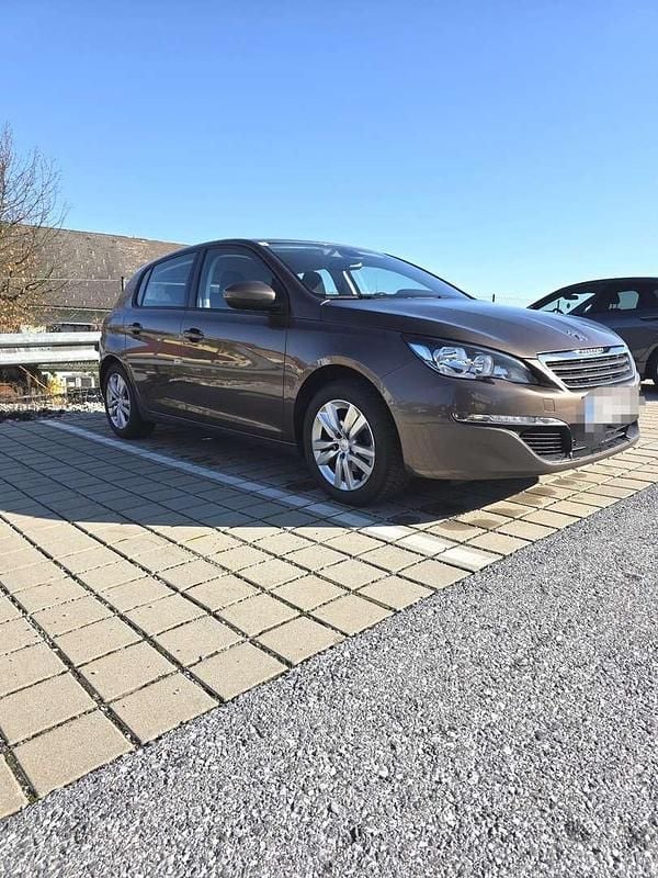 Gebraucht Peugeot 308 Active 116 PS (85 kW) 2014 Limousine