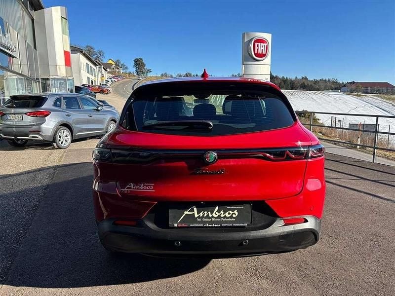 Gebraucht Alfa Romeo Tonale Sprint 131 PS (96 kW) 2023 Rot SUV