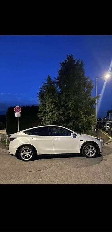 Gebraucht Tesla Model Y Long Range AWD 378 kW (514 PS) 2024 SUV