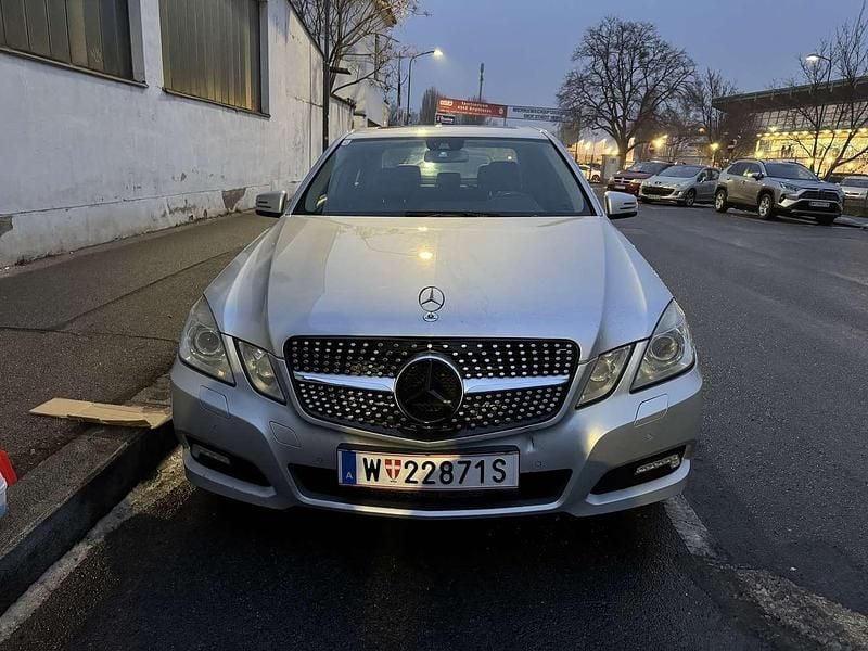 Gebraucht Mercedes E350 Avantgarde 231 PS (169 kW) 2010 Limousine