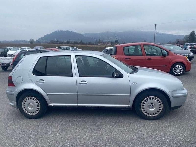 Gebraucht VW Golf IV 90 PS (66 kW) 2001 Silber Limousine