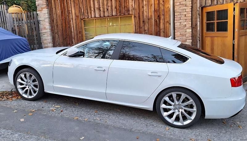 Gebraucht Audi A5 Sportback 177 PS (130 kW) 2013 Weiß Kleinwagen