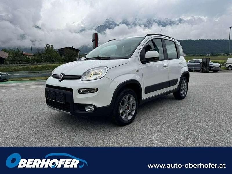 Gebraucht Fiat Panda 4x4 86 PS (63 kW) 2015 Weiß Kleinwagen