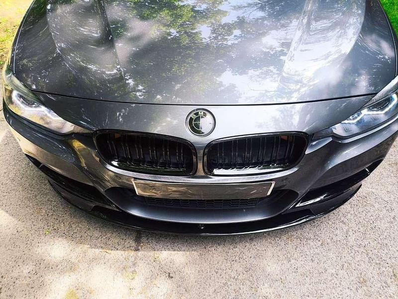 Gebraucht BMW 318 M Performance 143 PS (105 kW) 2014 Grau Limousine