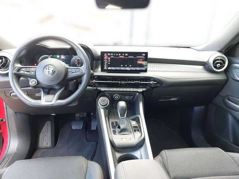 Gebraucht Alfa Romeo Tonale Sprint 131 PS (96 kW) 2023 Rot SUV