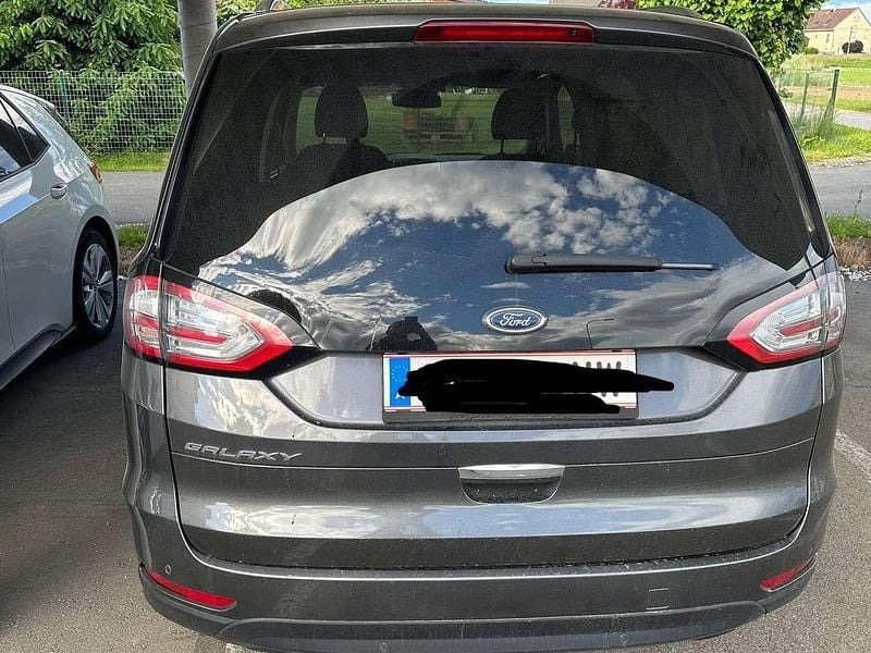 Gebraucht Ford Galaxy Titanium 179 PS (131 kW) 2016 Grau Van / Kleinbus