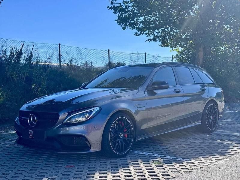 Grau Gebraucht 2017 Mercedes C63 AMG AMG Kombi | € 56.900 (Teuer) - Bild 1/4