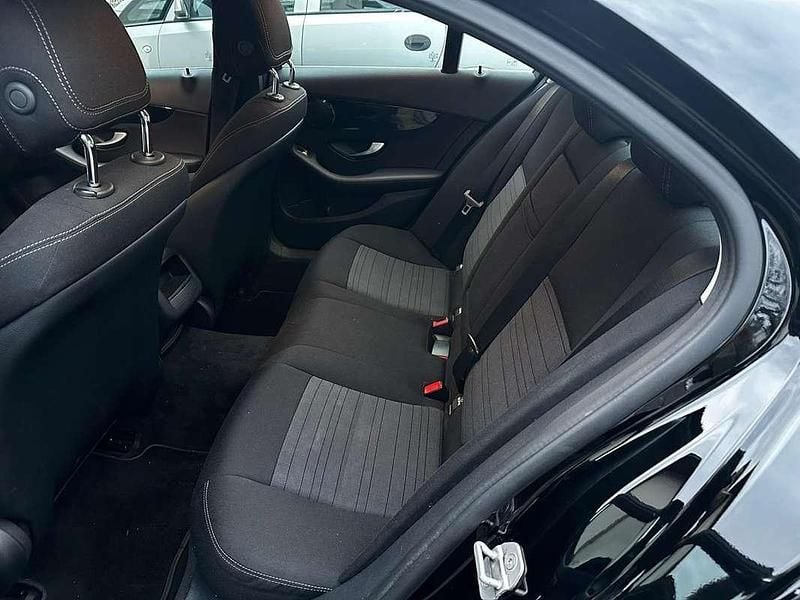 Gebraucht Mercedes C180 Avantgarde 156 PS (114 kW) 2014 Schwarz Limousine