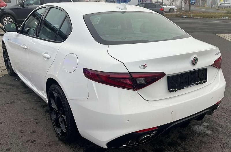 Gebraucht Alfa Romeo Giulia Veloce 209 PS (153 kW) 2017 Weiß Limousine