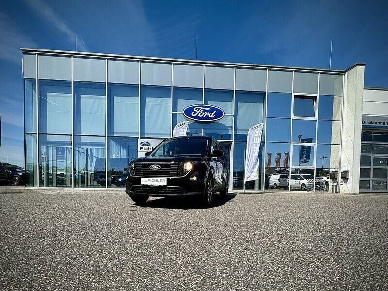 Gebraucht Ford Tourneo Courier Titanium 125 PS (91 kW) 2024 Agate black metallic Van / Kleinbus