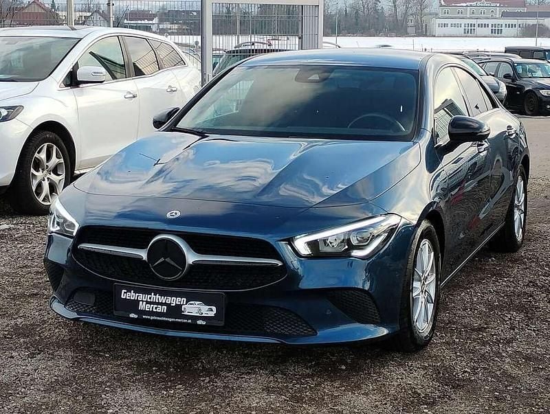 Gebraucht Mercedes CLA200 150 PS (110 kW) 2020 Blau Limousine
