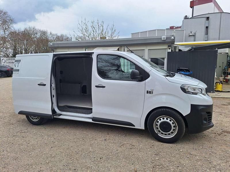 Gebraucht Peugeot Expert 102 PS (75 kW) 2023 Weiß Van