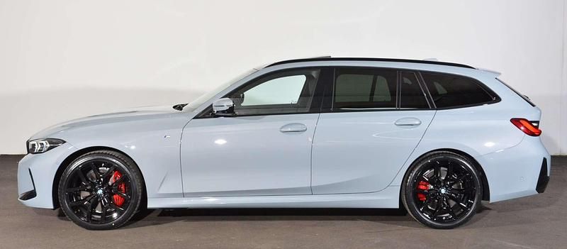 Gebraucht BMW 320 M Sport 190 PS (139 kW) 2025 M brooklyn grau Kombi