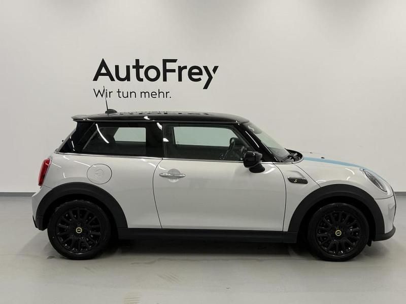 Gebraucht Mini Cooper SE 135 kW (184 PS) 2022 Silber Kleinwagen