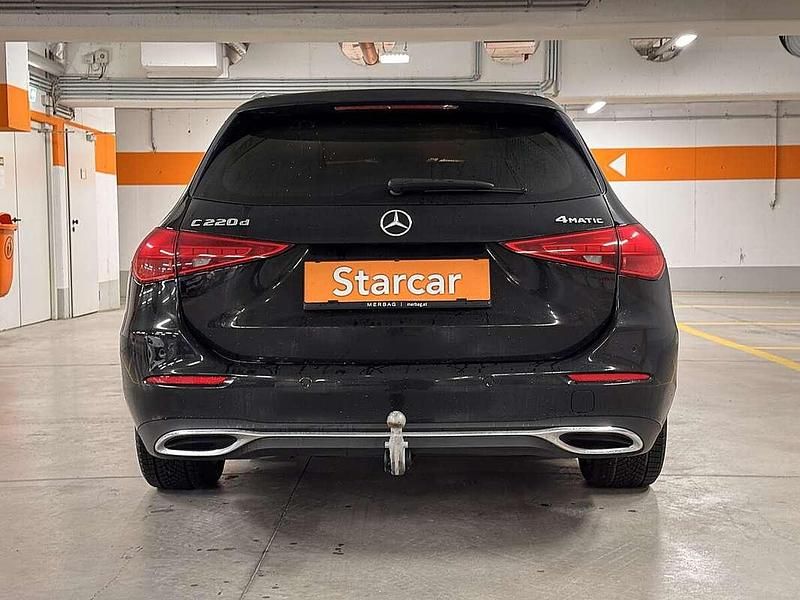 Gebraucht Mercedes C220 200 PS (147 kW) 2023 Schwarz Kombi