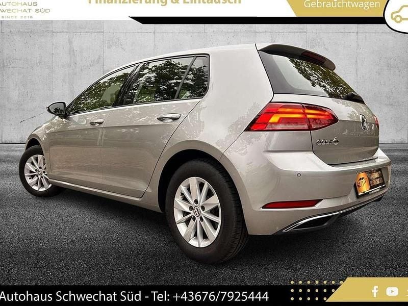 Gebraucht VW Golf VII Comfortline 86 PS (63 kW) 2019 Grau Limousine