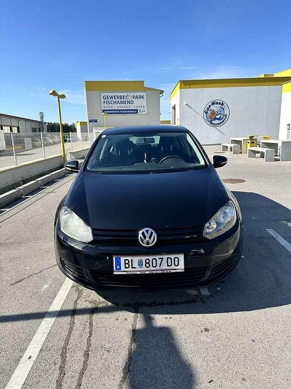 Schwarz Gebraucht 2011 VW Golf VI Kleinwagen | € 5.500 (Guter Preis) - Bild 1/4