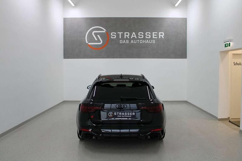 Gebraucht Audi RS4 450 PS (330 kW) 2021 Schwarz  metallic Kombi