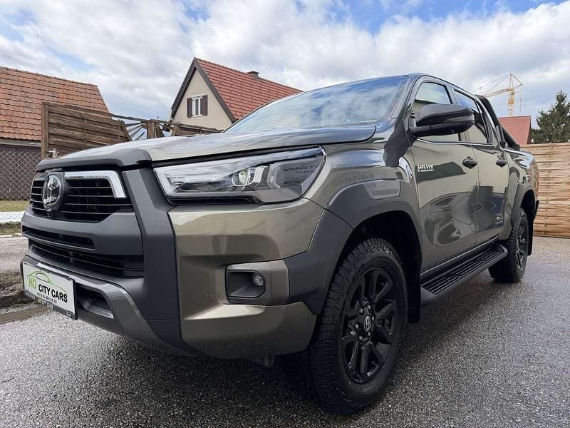 Gebraucht Toyota HiLux 204 PS (150 kW) 2025 Abholung