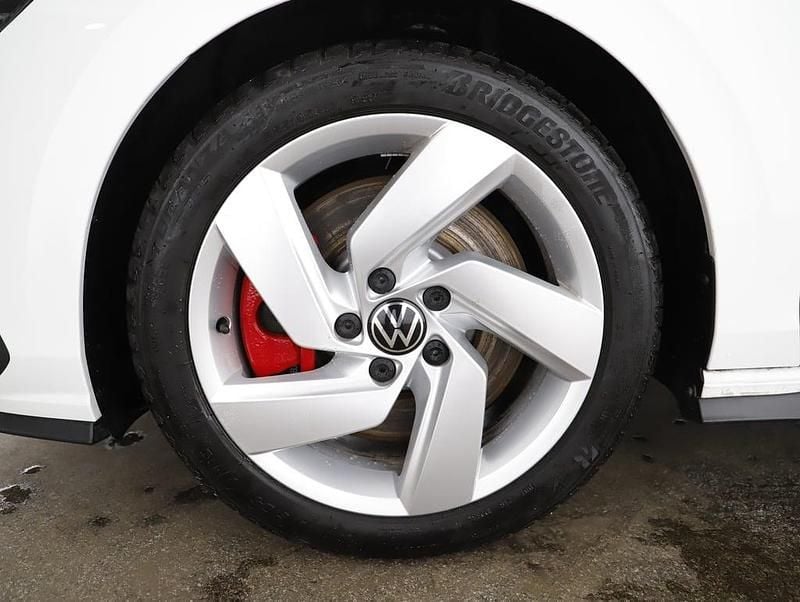 Gebraucht VW Golf VIII GTI 245 PS (180 kW) 2023 Weiss  normal Limousine