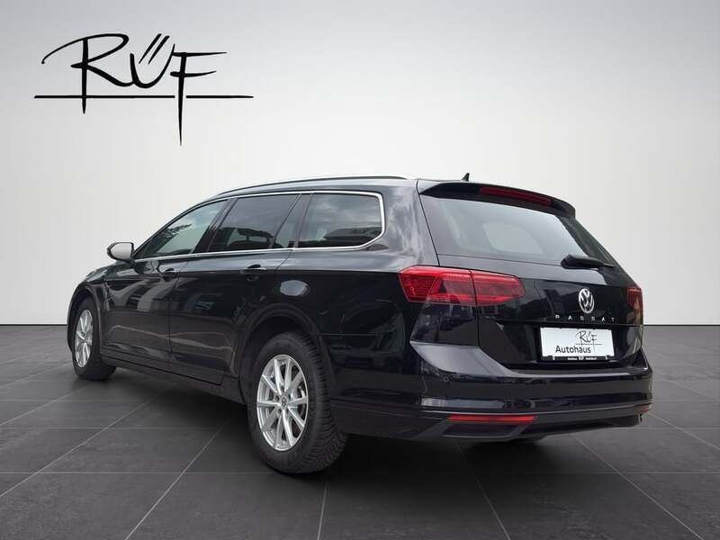 Gebraucht VW Passat Business 120 PS (88 kW) 2019 Schwarz  metallicperleffektno Kombi