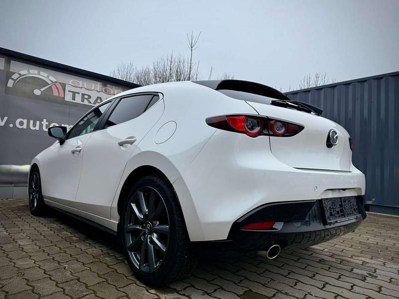 Gebraucht Mazda 3 Comfort 122 PS (89 kW) 2021 Weiß Kleinwagen
