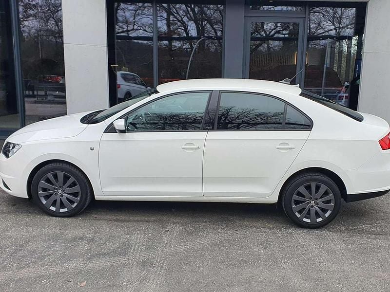 Gebraucht Seat Toledo Style 86 PS (63 kW) 2014 Weiß Kleinwagen