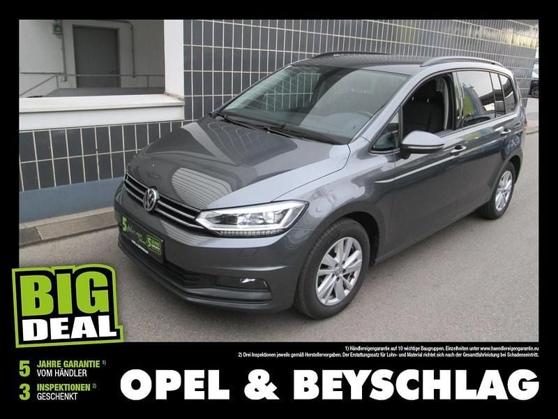 Grau Gebraucht 2019 VW Touran Comfortline Van / Kleinbus | € 23.480 (Guter Preis) - Bild 1/4
