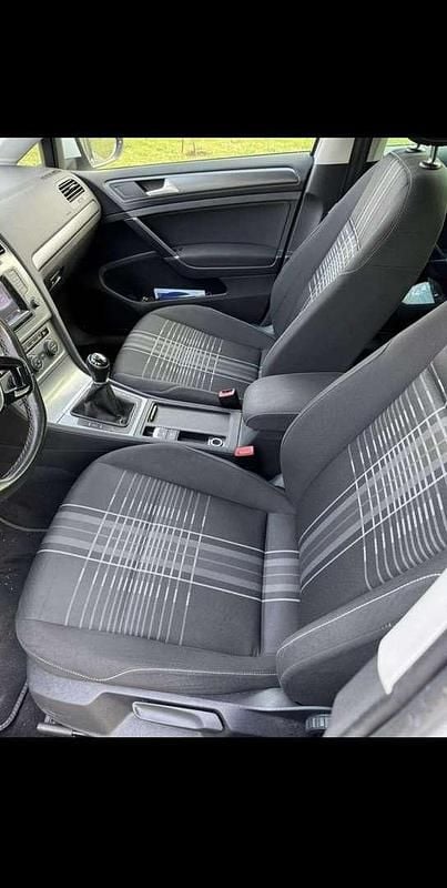 Gebraucht VW Golf VII LOUNGE 86 PS (63 kW) 2015 Limousine