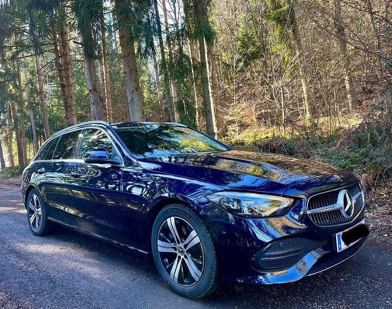 Gebraucht Mercedes C220 Avantgarde 200 PS (147 kW) 2022 Blau Kombi