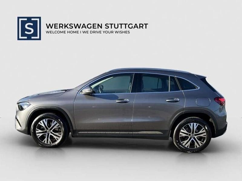 Gebraucht Mercedes GLA250 Progressive 163 PS (119 kW) 2024 Grau SUV