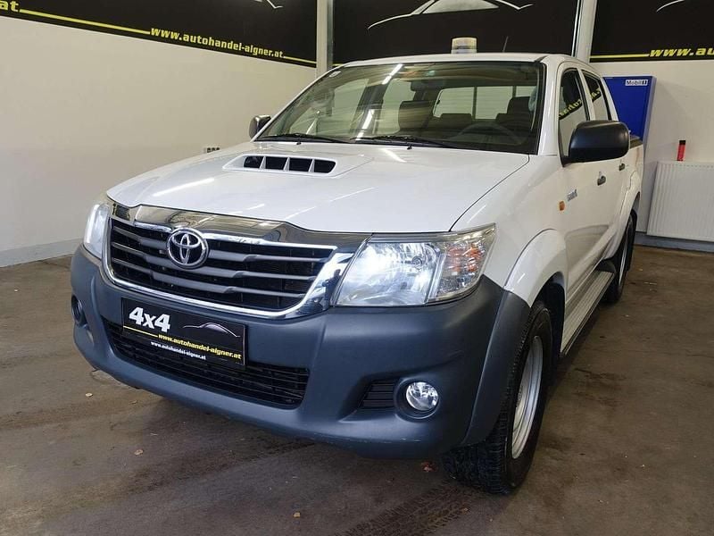 Weiß Gebraucht 2014 Toyota HiLux Life Abholung | € 23.900 - Bild 1/4