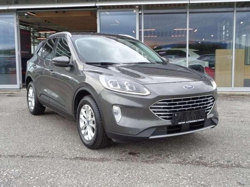 Gebraucht Ford Kuga Titanium 120 PS (88 kW) 2022 Grau SUV