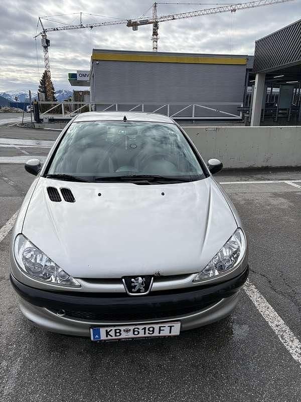 Gebraucht Peugeot 206 60 PS (44 kW) 2005 Limousine