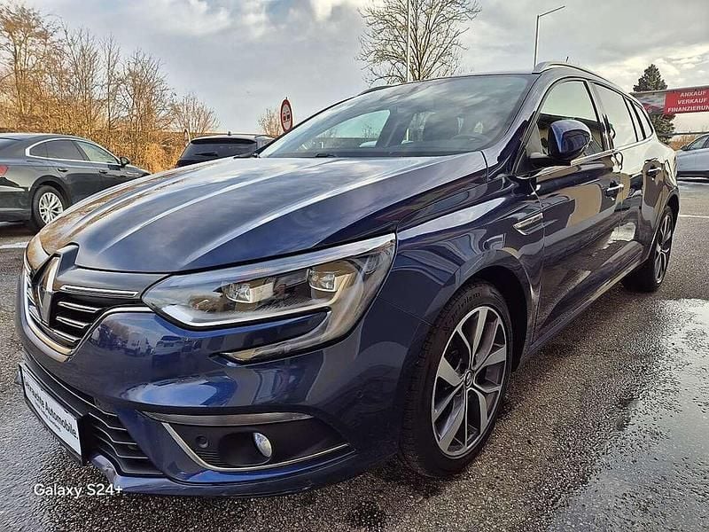 Gebraucht Renault Mégane GrandTour Bose Edition 110 PS (80 kW) 2016 Blau Kombi
