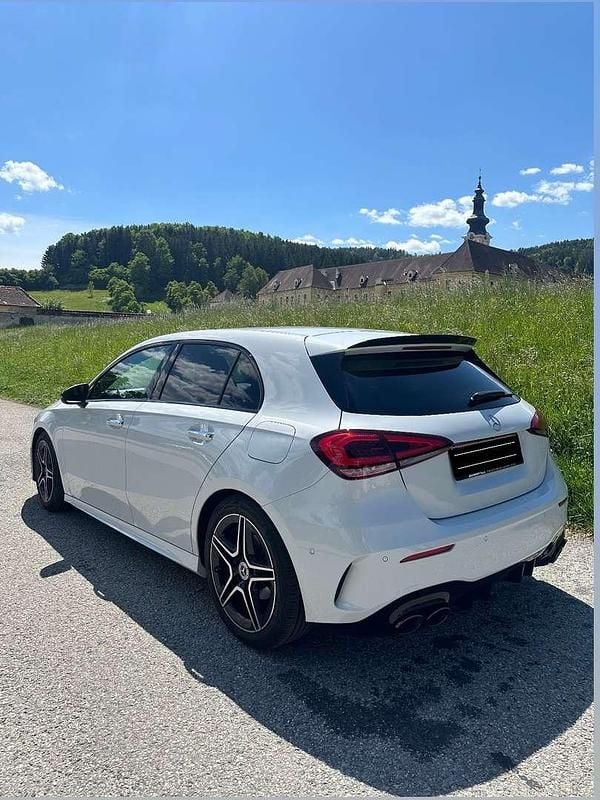 Gebraucht Mercedes A180 116 PS (85 kW) 2020 Limousine