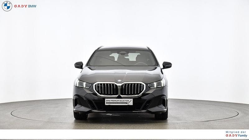 Gebraucht BMW 530e Shadowline 299 PS (219 kW) 2024 Schwarz Kombi
