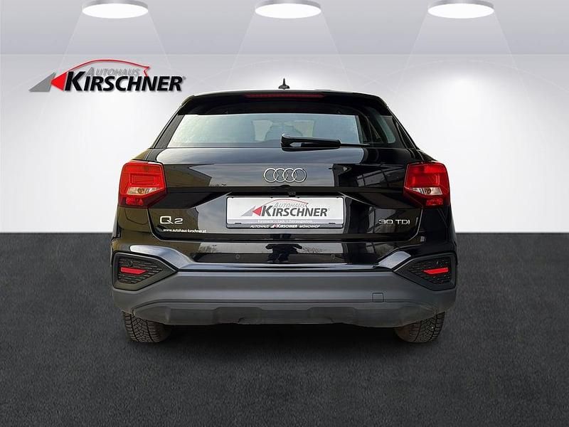Gebraucht Audi Q2 Comfort 116 PS (85 kW) 2022 Schwarz SUV