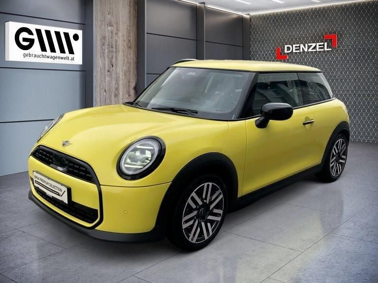 Gelb Gebraucht 2025 Mini Cooper Kleinwagen | € 29.900 - Bild 1/4