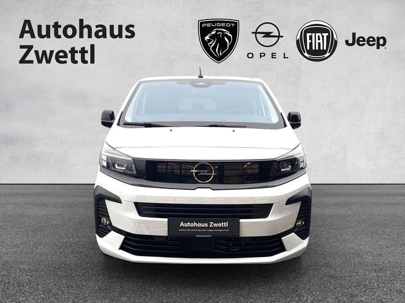 Neu Opel Zafira 180 PS (132 kW) 2025 Weiß Van / Kleinbus