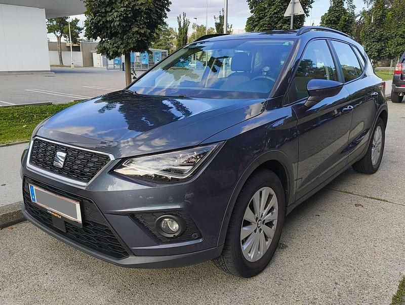 Gebraucht Seat Arona Style 95 PS (69 kW) 2020 Grau SUV
