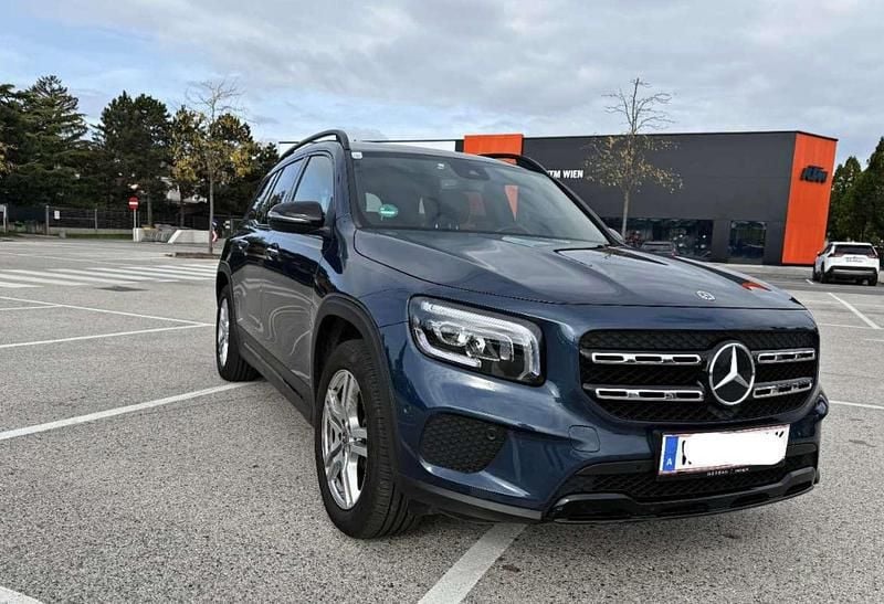 Blau Gebraucht 2021 Mercedes GLB200 SUV | € 32.500 (Fairer Preis) - Bild 1/4