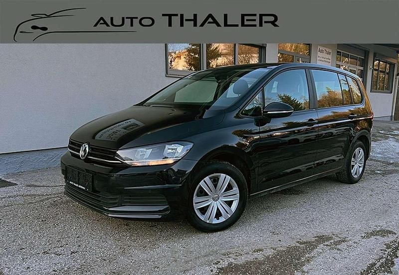 Schwarz Gebraucht 2018 VW Touran Van / Kleinbus | € 14.900 (Fairer Preis) - Bild 1/4