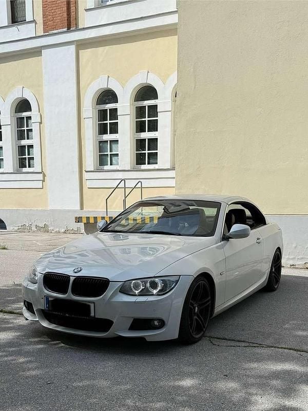 Gebraucht BMW 325 Cabriolet M Sport 204 PS (150 kW) 2011 Cabrio
