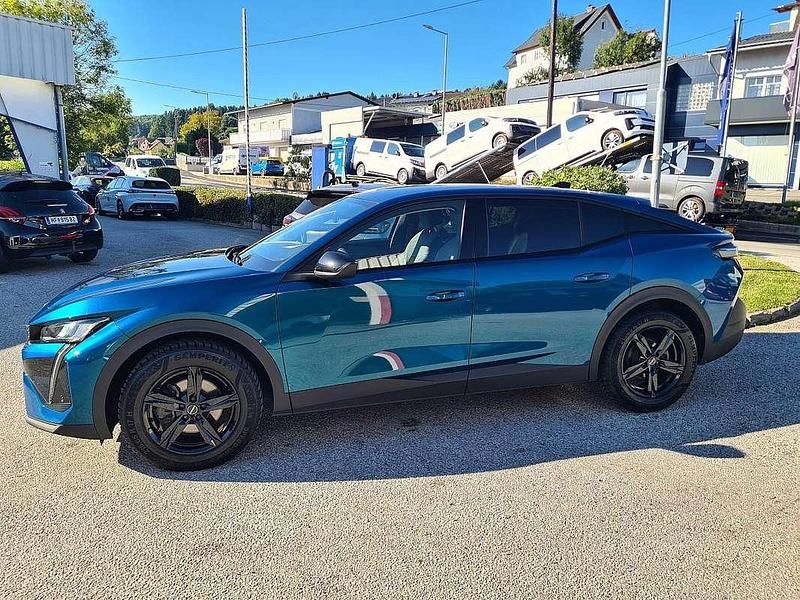 Gebraucht Peugeot 408 Allure 131 PS (96 kW) 2023 Limousine